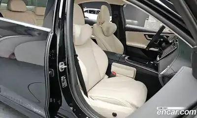 Mercedes-Benz E-Class 2025 2.0 Автомат в Москве № 622876, миниатюра 12