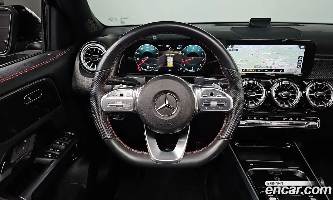 Mercedes-Benz GLB-Class 2022 2.0 Автомат в Москве № 623180, фото 15