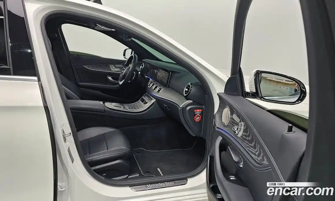 Mercedes-Benz E-Class 2021 2.0 Автомат в Москве № 623254, фото 11