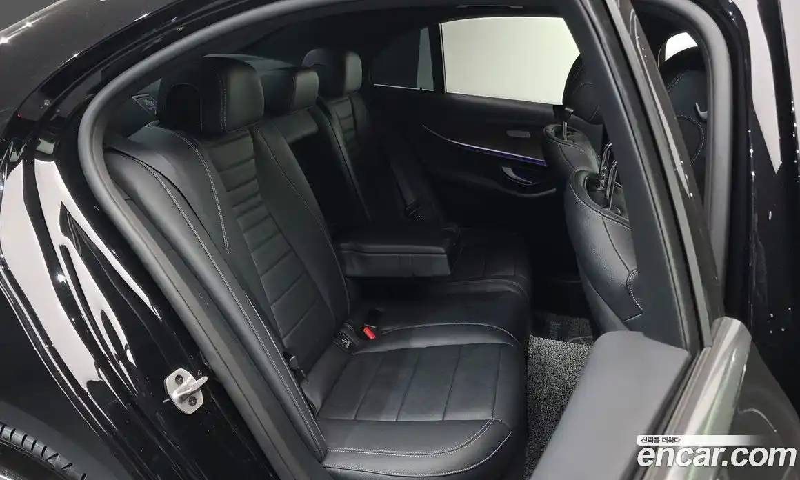 Mercedes-Benz E-Class 2021 2.0 Автомат в Москве № 623513, фото 12