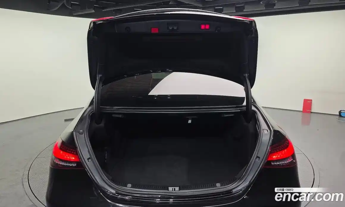 Mercedes-Benz E-Class 2021 2.0 Автомат в Москве № 623513, фото 20