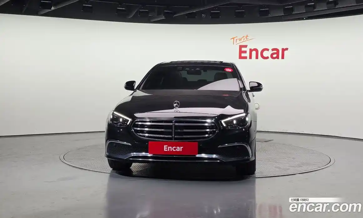 Mercedes-Benz E-Class 2021 2.0 Автомат в Москве № 623513, фото 3