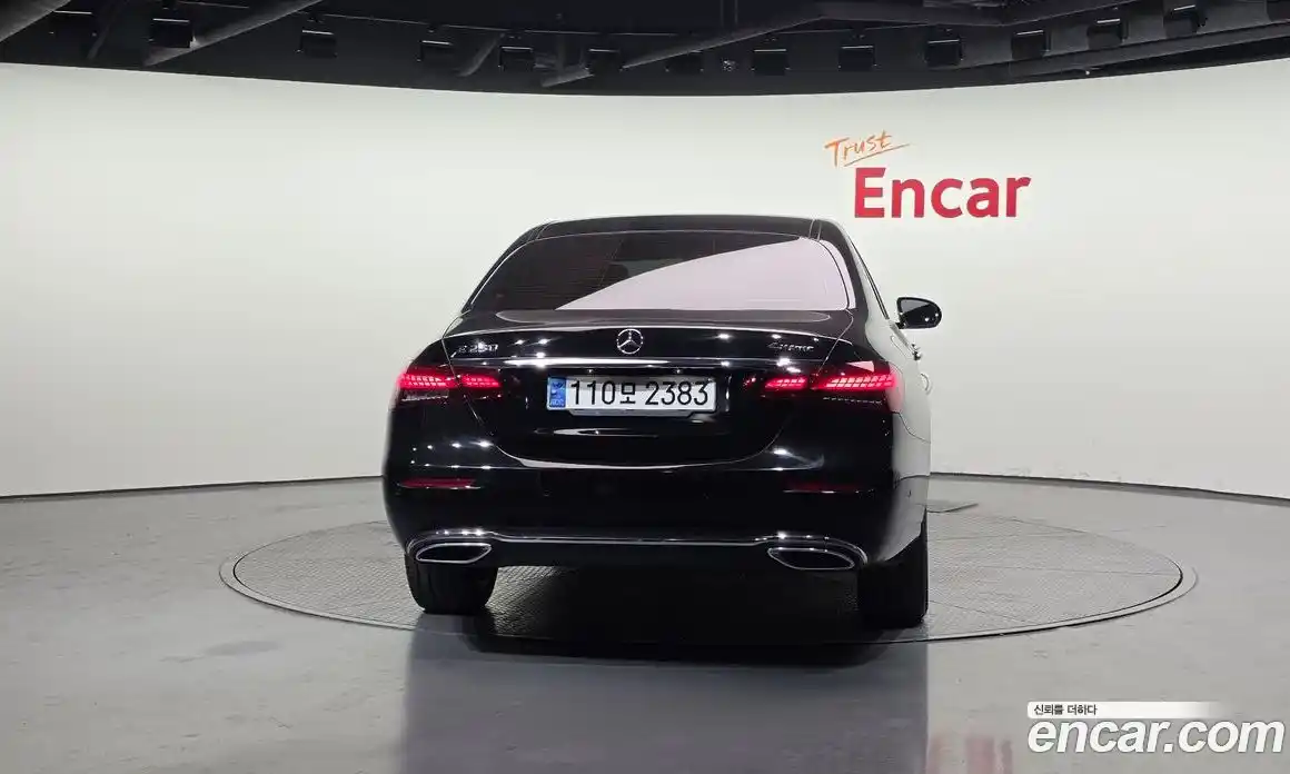 Mercedes-Benz E-Class 2021 2.0 Автомат в Москве № 623513, фото 4