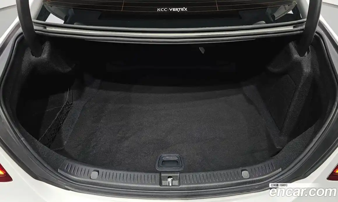 Mercedes-Benz E-Class 2019 2.0 Автомат в Москве № 623799, фото 19