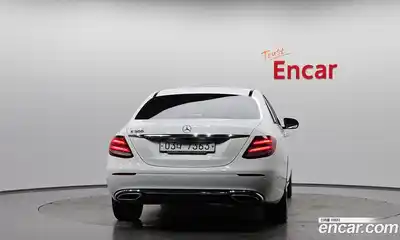 Mercedes-Benz E-Class 2019 2.0 Автомат в Москве № 623799, миниатюра 3