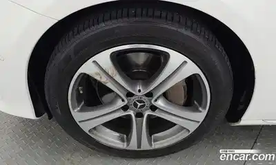 Mercedes-Benz E-Class 2019 2.0 Автомат в Москве № 623799, миниатюра 4