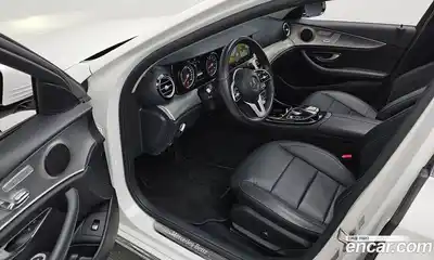 Mercedes-Benz E-Class 2019 2.0 Автомат в Москве № 623799, миниатюра 10