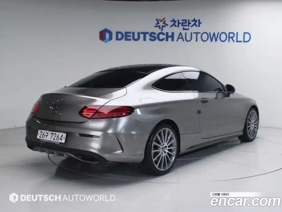 Mercedes-Benz C-Class 2017 2.0 Автомат в Москве № 623887, фото 3