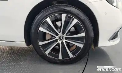 Mercedes-Benz E-Class 2021 2.0 Автомат в Москве № 623987, миниатюра 5