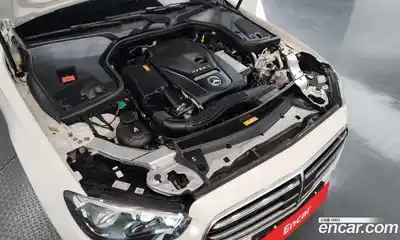 Mercedes-Benz E-Class 2021 2.0 Автомат в Москве № 623987, миниатюра 6