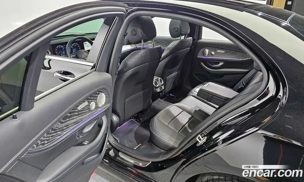 Mercedes-Benz E-Class 2021 2.0 Автомат в Москве № 623993, фото 11