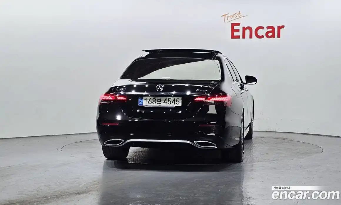 Mercedes-Benz E-Class 2021 2.0 Автомат в Москве № 623993, фото 4