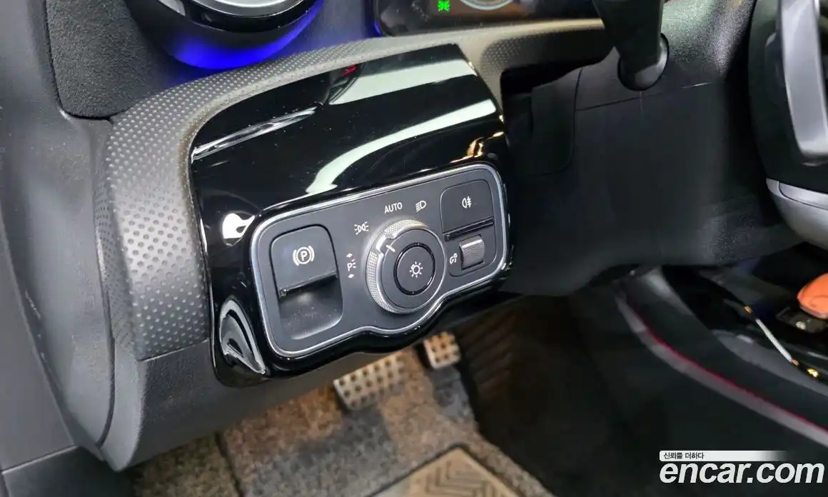 Mercedes-Benz A-Class 2021 2.0 Автомат в Москве № 624155, фото 16