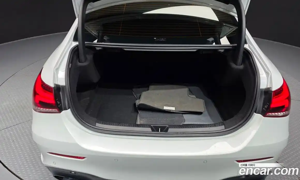 Mercedes-Benz A-Class 2021 2.0 Автомат в Москве № 624155, фото 19