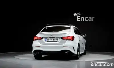 Mercedes-Benz A-Class 2021 2.0 Автомат в Москве № 624155, миниатюра 3