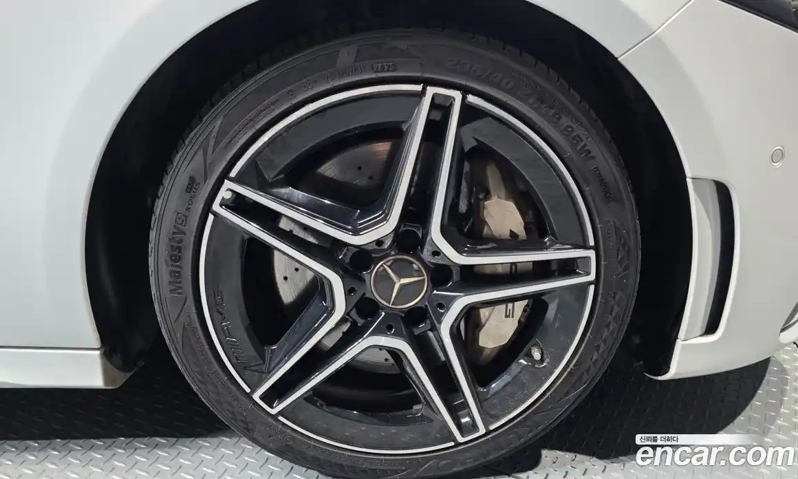 Mercedes-Benz A-Class 2021 2.0 Автомат в Москве № 624155, фото 4