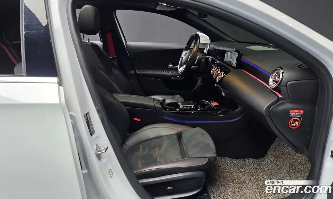 Mercedes-Benz A-Class 2021 2.0 Автомат в Москве № 624155, фото 10