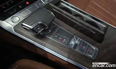 Audi A6 2020 2.0 Автомат в Москве № 625646, миниатюра 9