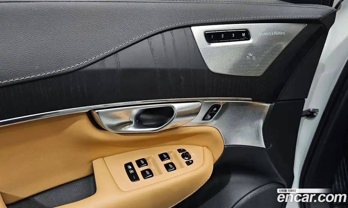 Volvo XC90 2024 2.0 Автомат в Москве № 626199, фото 15