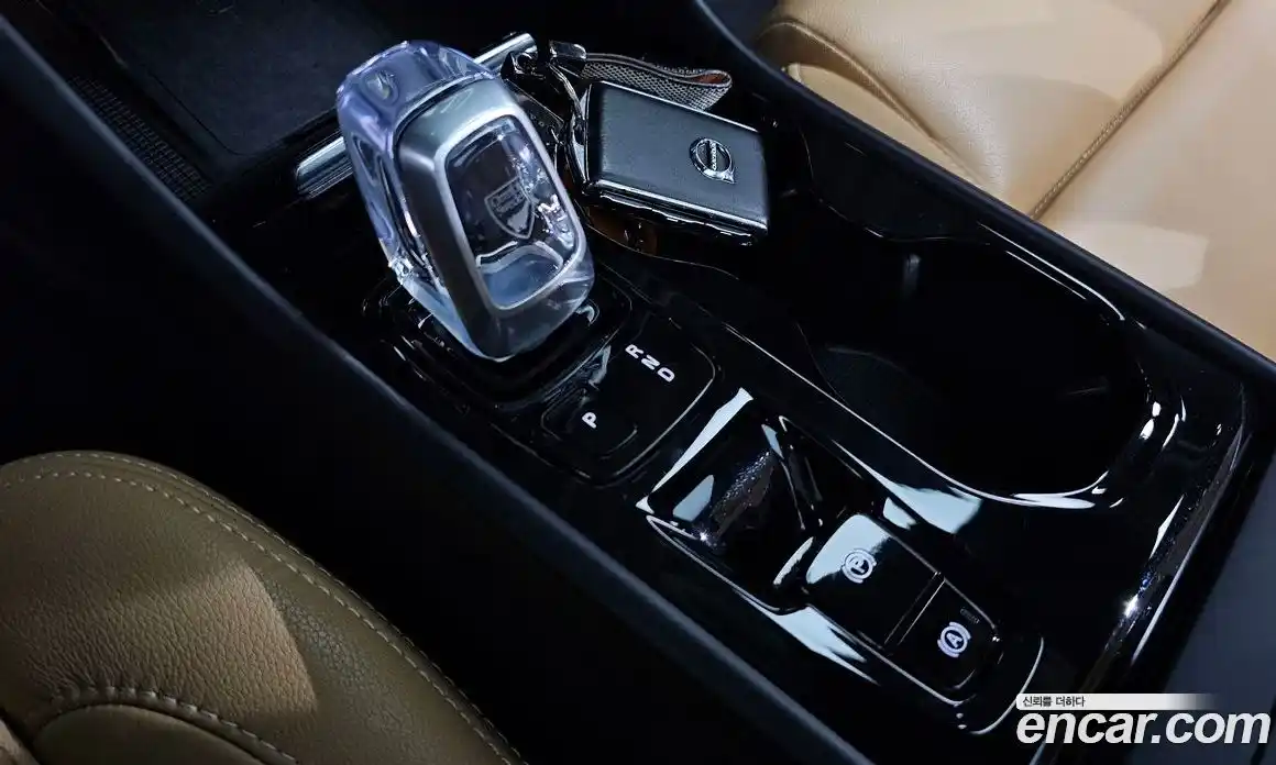 Volvo XC40 2021 2.0 Автомат в Москве № 626268, фото 9