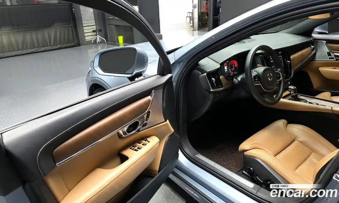 Volvo S90 2019 2.0 Автомат в Москве № 626310, фото 11