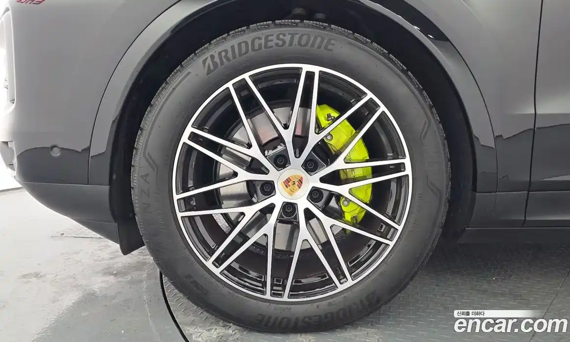 Porsche Cayenne 2024 3.0 Автомат в Москве № 626586, фото 5