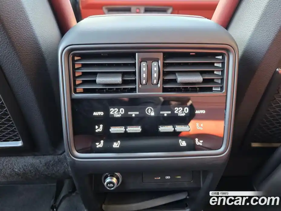 Porsche Cayenne 2025 3.0 Автомат в Москве № 626616, фото 18