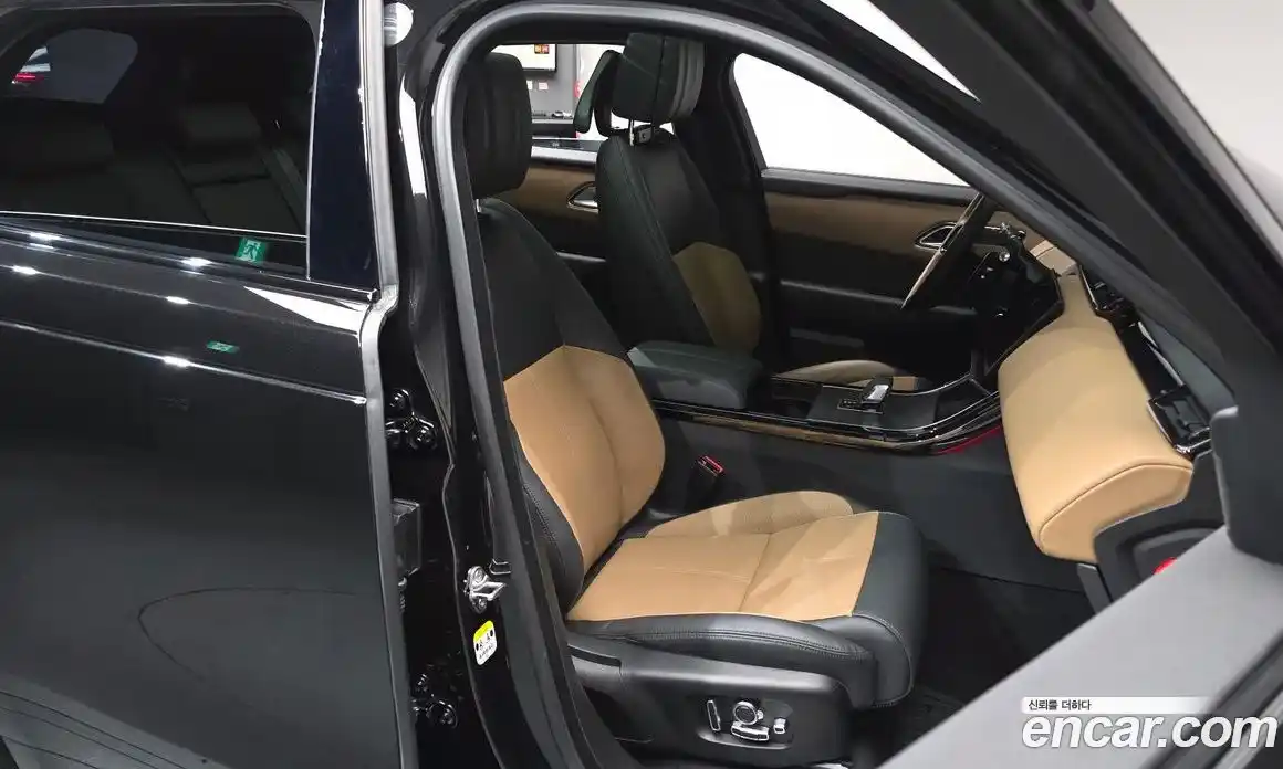 Land Rover Range-Rover Velar 2025 3.0 Автомат в Москве № 627317, фото 11