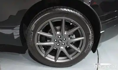 Land Rover Range-Rover Velar 2025 3.0 Автомат в Москве № 627317, миниатюра 4