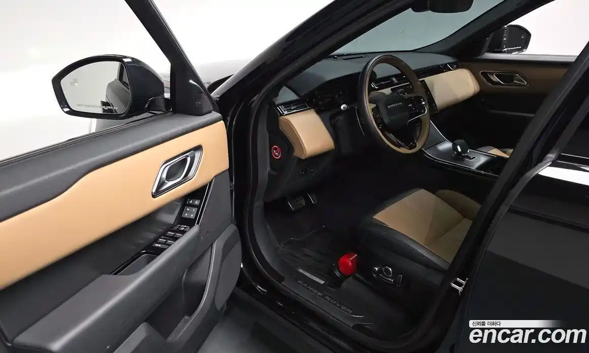 Land Rover Range-Rover Velar 2025 3.0 Автомат в Москве № 627317, фото 9