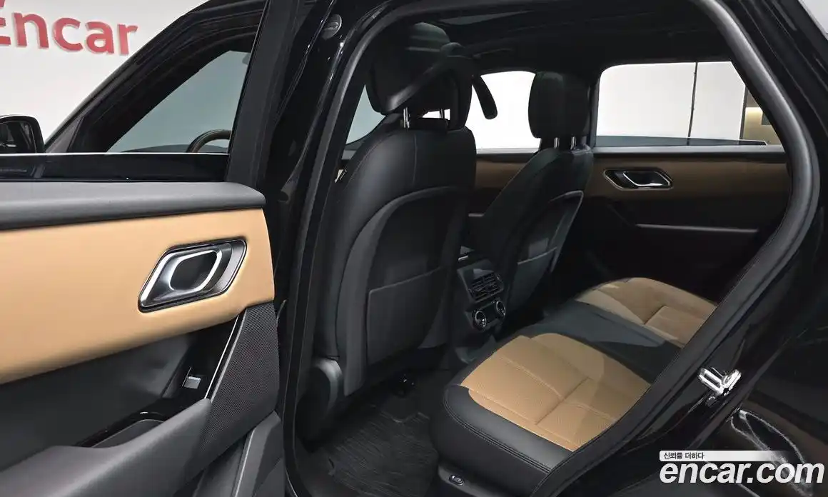 Land Rover Range-Rover Velar 2025 3.0 Автомат в Москве № 627317, фото 10