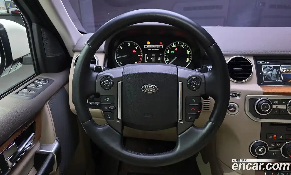 Land Rover Discovery 2016 3.0 Автомат в Москве № 627390, фото 13