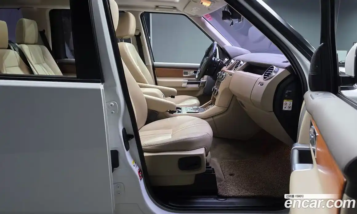 Land Rover Discovery 2016 3.0 Автомат в Москве № 627390, фото 10