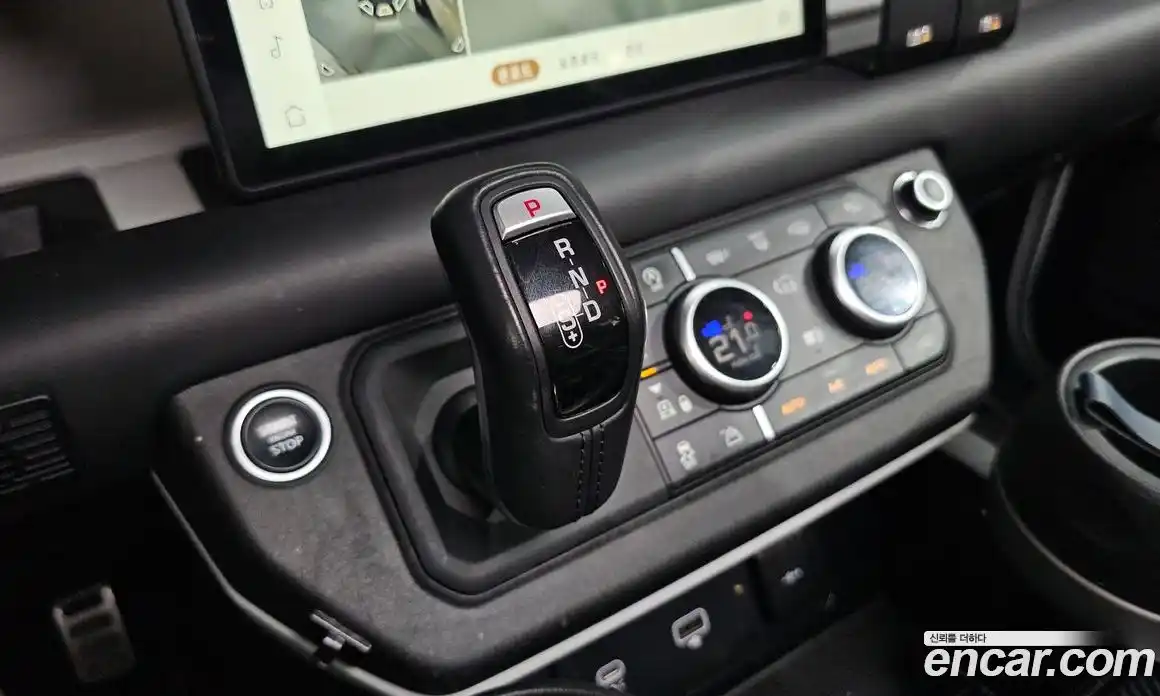 Land Rover Defender 2022 3.0 Автомат в Москве № 627434, фото 9