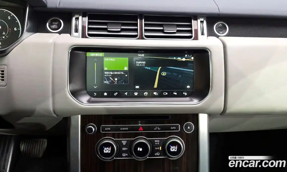 Land Rover Range-Rover 2017 4.4 Автомат в Москве № 627640, фото 13