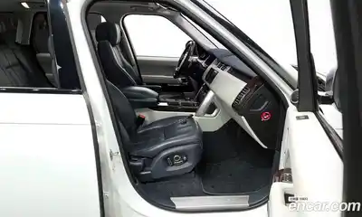 Land Rover Range-Rover 2017 4.4 Автомат в Москве № 627640, миниатюра 10