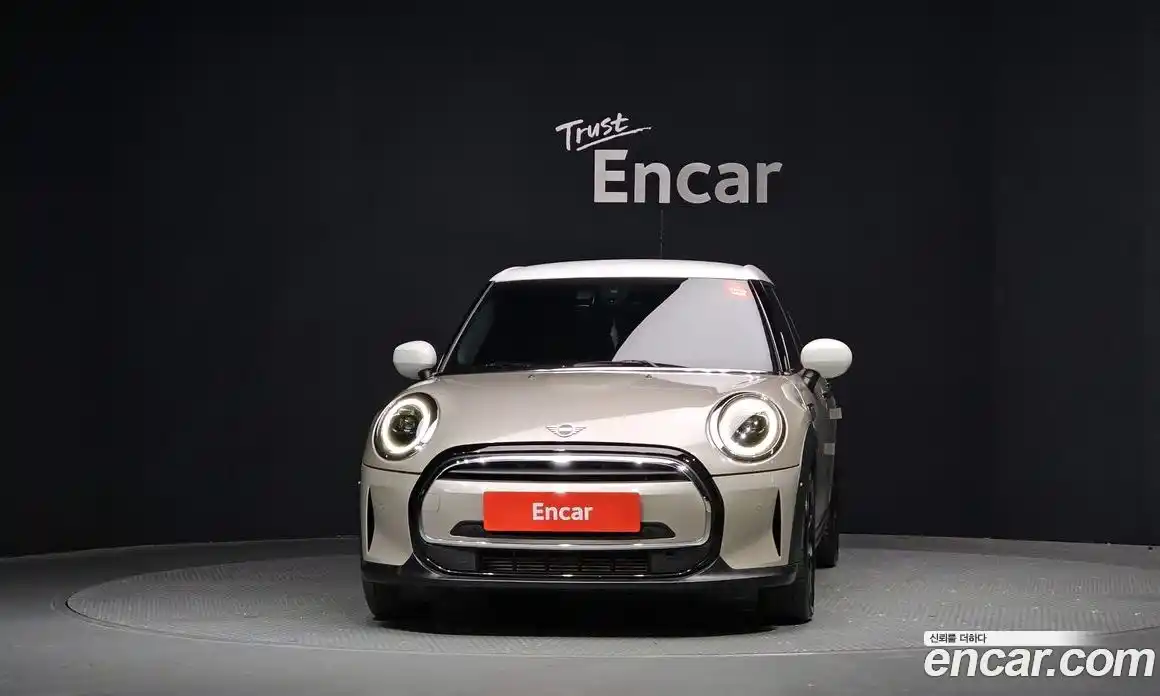 Mini Cooper 2024 1.5 Автомат в Москве № 627788, фото 3