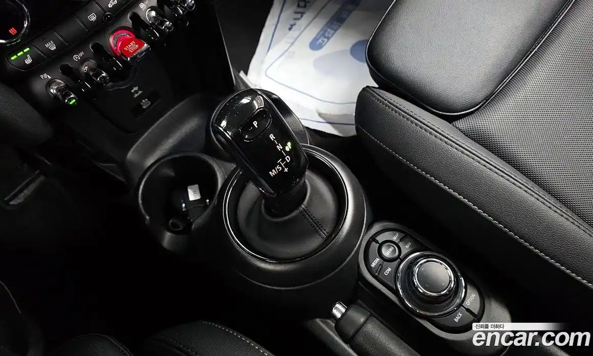 Mini Cooper 2024 1.5 Автомат в Москве № 627788, фото 9