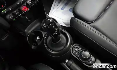 Mini Cooper 2024 1.5 Автомат в Москве № 627788, миниатюра 9