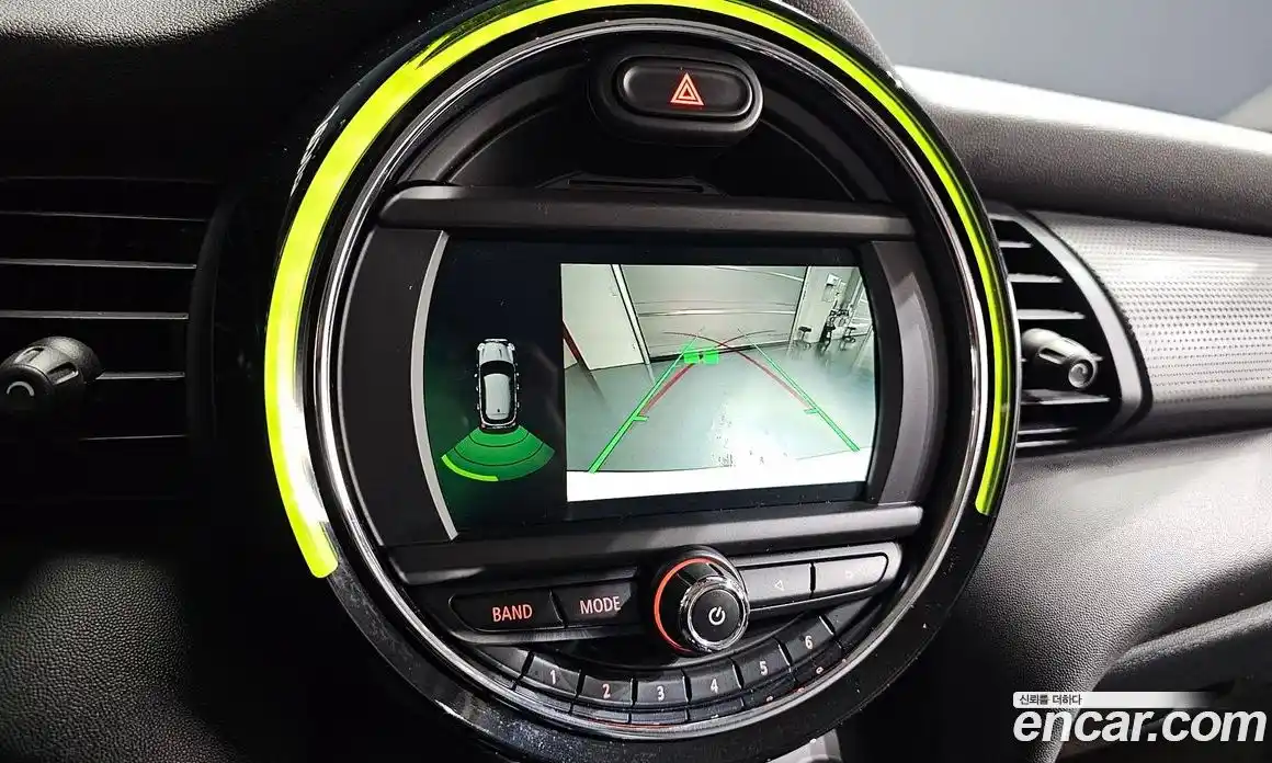 Mini Cooper 2019 1.5 Автомат в Москве № 627839, фото 16