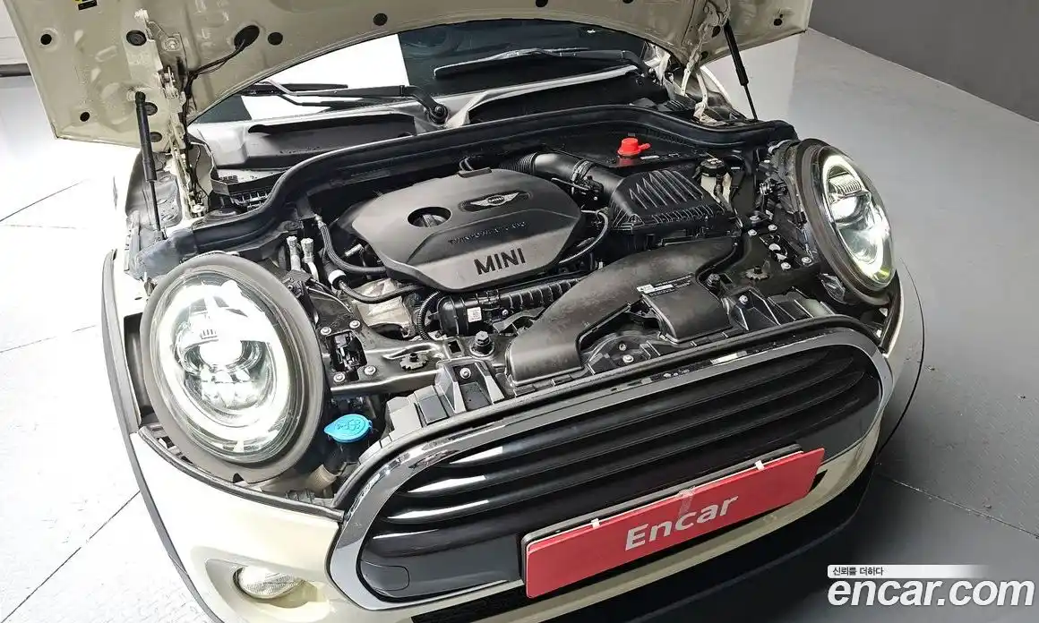 Mini Cooper 2019 1.5 Автомат в Москве № 627839, фото 6