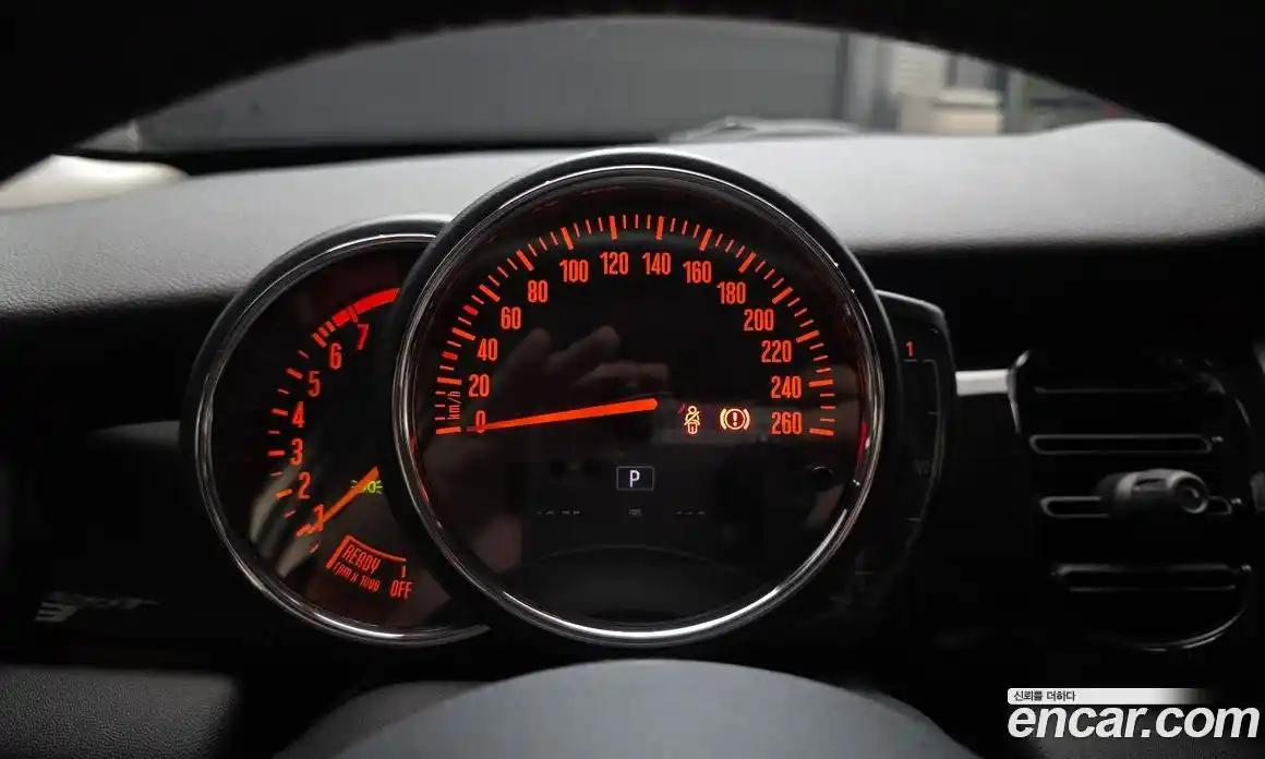 Mini Cooper 2023 1.5 Автомат в Москве № 627845, фото 8