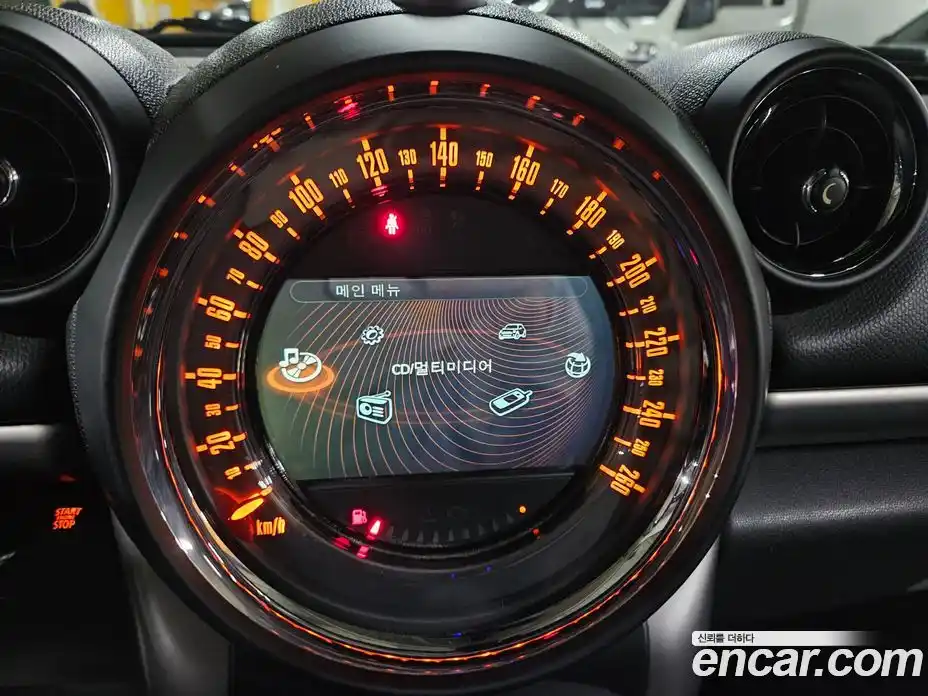 Mini Countryman 2015 2.0 Автомат в Москве № 628040, фото 18