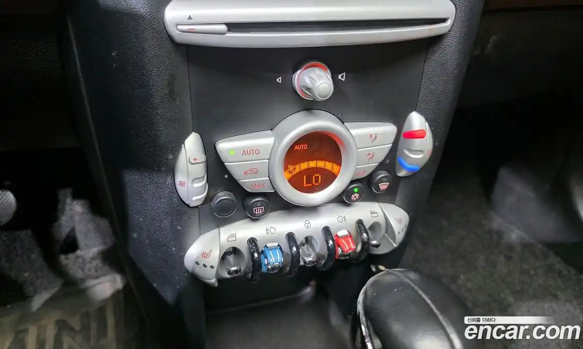 Mini Cooper 2010 1.6 Автомат в Москве № 628122, фото 17