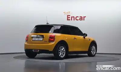 Mini Cooper 2014 1.5 Автомат в Москве № 628165, миниатюра 2