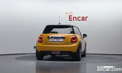 Mini Cooper 2014 1.5 Автомат в Москве № 628165, миниатюра 4