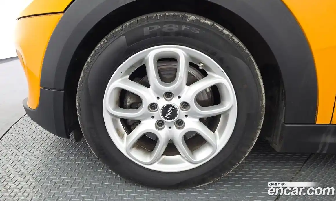 Mini Cooper 2014 1.5 Автомат в Москве № 628165, фото 5