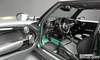 Mini Cooper 2014 1.5 Автомат в Москве № 628189, миниатюра 11