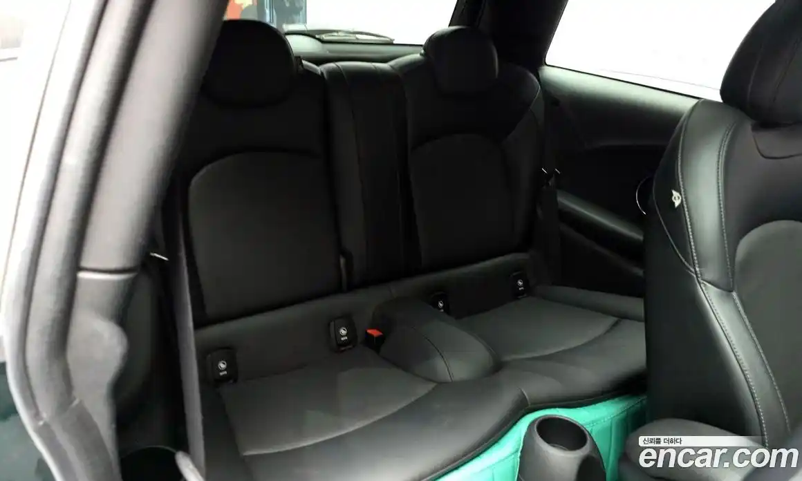 Mini Cooper 2014 1.5 Автомат в Москве № 628189, фото 12