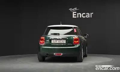 Mini Cooper 2014 1.5 Автомат в Москве № 628189, миниатюра 4